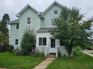 324 E Parkinson St Unit B, Viroqua, WI 54665