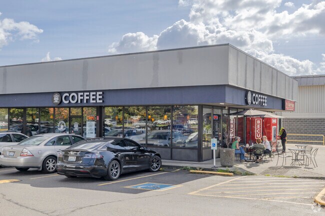 Asensio Coffee is highly rated in the Twin Lakes area.