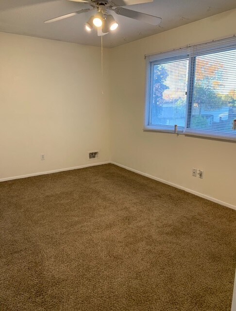 6412 83rd Ct N, Brooklyn Park, MN 55445 - photo 5