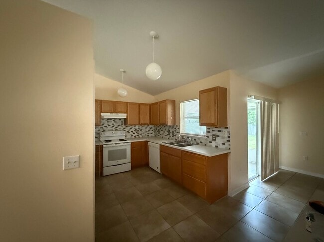 2349 SW Barber Ln, Port Saint Lucie, FL 34984 - photo 2