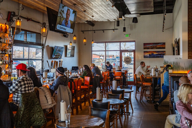 5280 Burger Bar offers casual dining close to Crofton Park in Broomfield, Colorado.