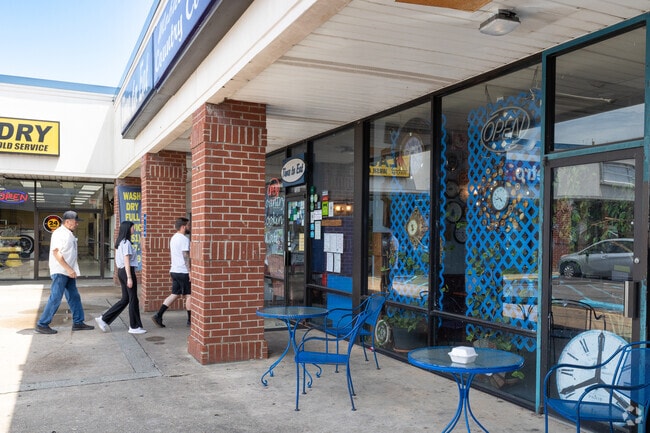 Time to Eat Cafe is one of Plantation residents favorite spots for a quick bite.