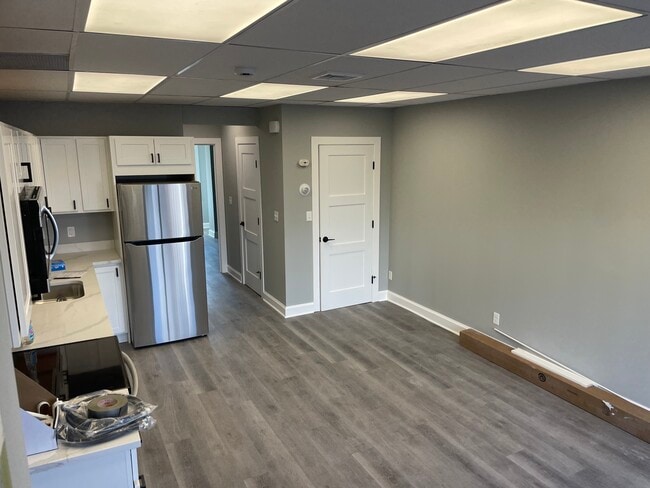 127 Tunxis Hill Rd unit 2, Fairfield, CT 06825 - photo 3