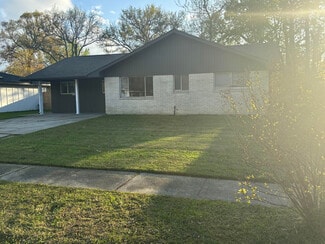 223 Hummingbird Ln, Slidell, LA 70458