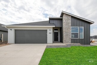 3646 Dover St, Meridian, ID 83642