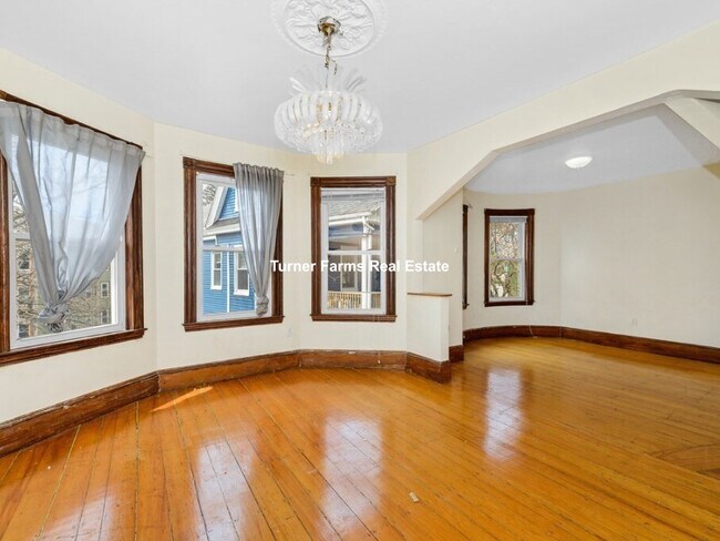 47R Creighton St unit 3, Jamaica Plain, MA 02130 - photo 3