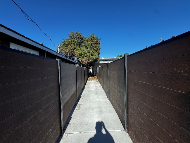 276 E 2nd St, San Bernardino, CA 92408 - photo 6