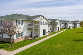 584 River Rd, Columbus, WI 53925