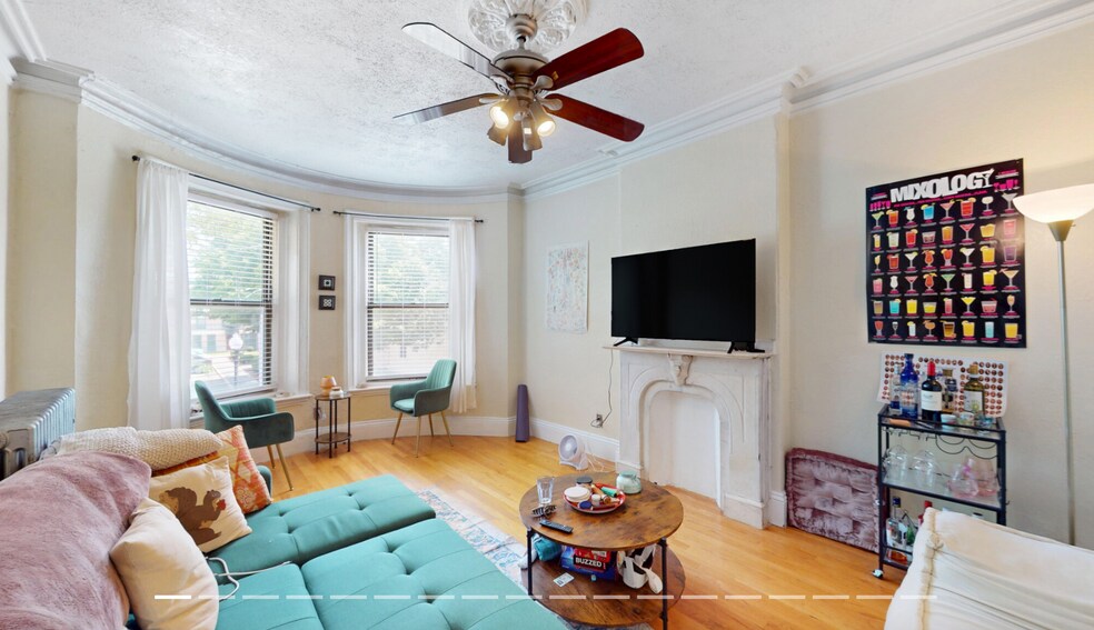 86 Hammond St unit 2, Boston, MA 02120 - photo 1