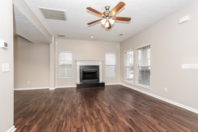 8801 Cressent Glen Ct, Antioch, TN 37013 - photo 4