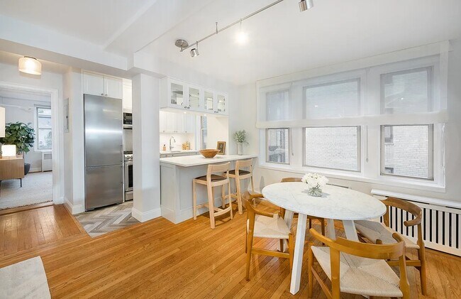 66 W 12th St unit 6X, New York, NY 10011 - photo 6