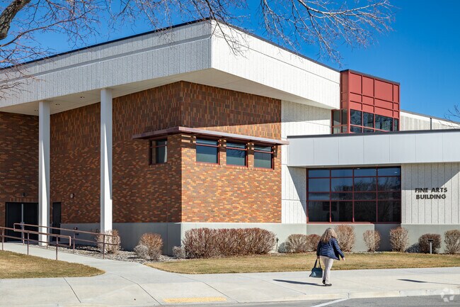 The College of Southern Idaho located in central Twin Falls is one of the cities largest employers.