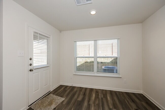 1313 Redpine Dr, Fort Worth, TX 76140 - photo 5