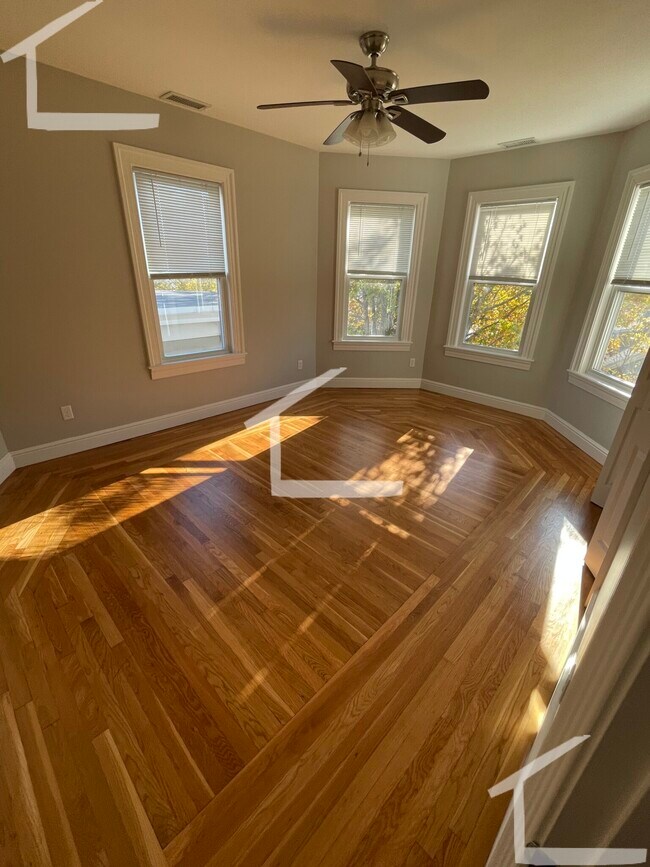 166 Hampshire St unit 5, Cambridge, MA 02139 - photo 2