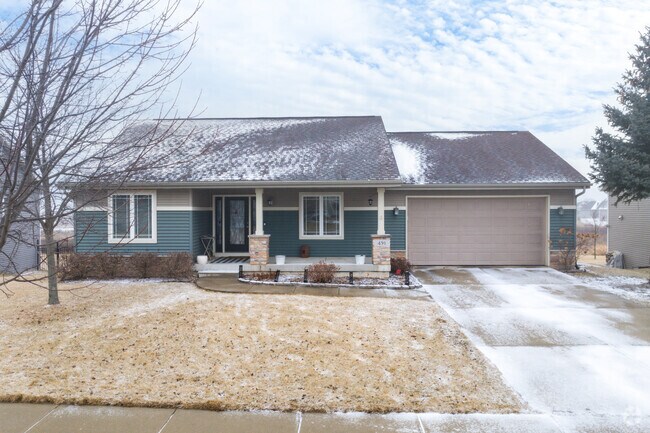 There are some single story ranch homes available in the Meadow Crossing neighborhood.