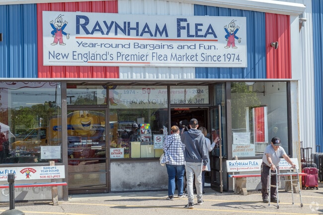 The Raynham Flea is a delightful flea market that draws vendors and shoppers from across the region.