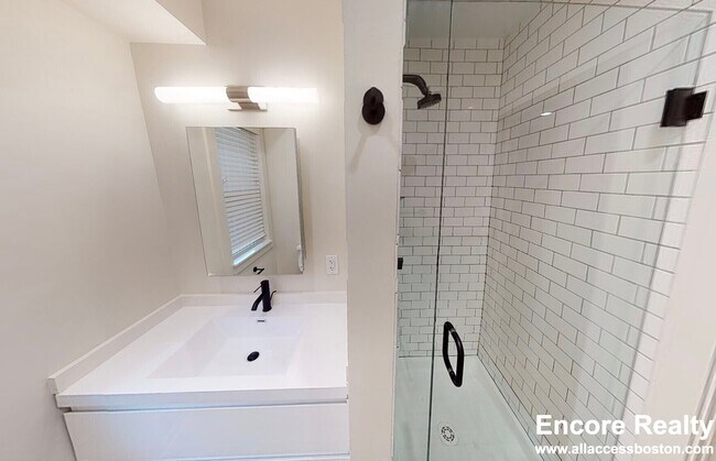 2 Belvidere Place unit 3, Cambridge, MA 02139 - photo 5