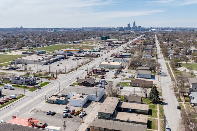 Roberts Park is located near many shopping centers on West Broadway.