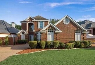 914 Gregory St, Garland, TX 75041