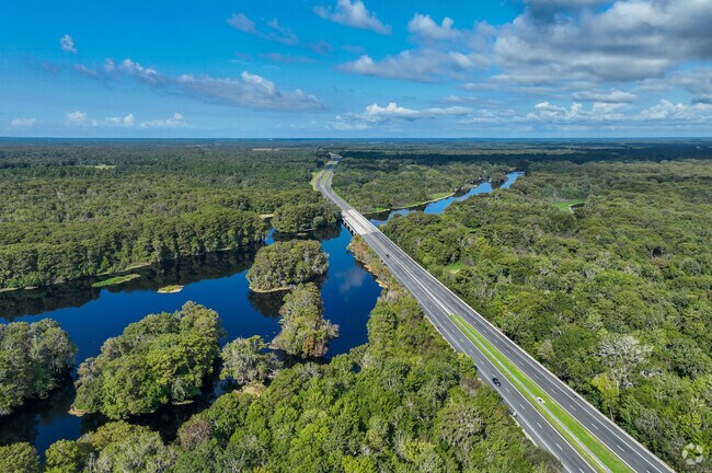 Withlacoochee River connects Rutland to Lake Panasoffkee.