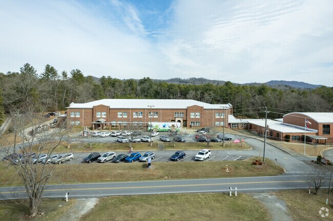 Etowah is home to the A-minus-rated Etowah Elementary School.