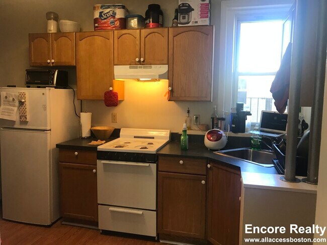 1189 Commonwealth Ave unit 26, Boston, MA 02134 - photo 7