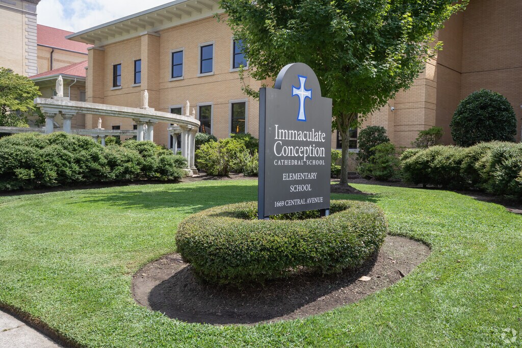 Immaculate Conception Elementary School serves students in Memphis, TN.