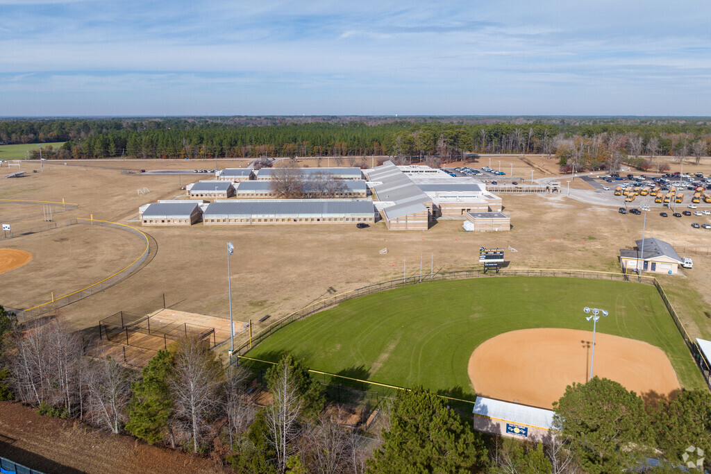 Mac Williams Middle School has received an overall rating of B on Niche.