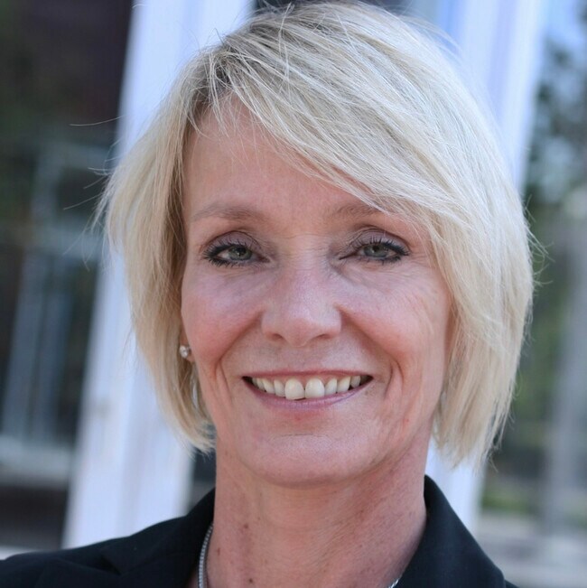 Barb Anschutz
