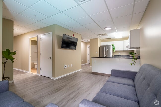 University Towers - UofM Student Housing, Ann Arbor, MI 48104 - photo 3