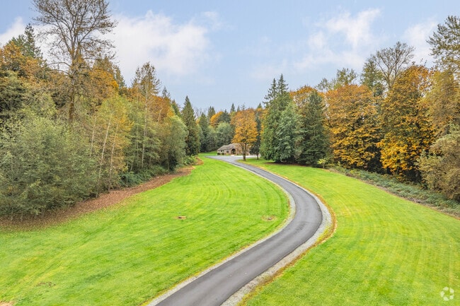 Some of the pricier homes in Chain Lake like to enjoy the peace and privacy of a large lot.