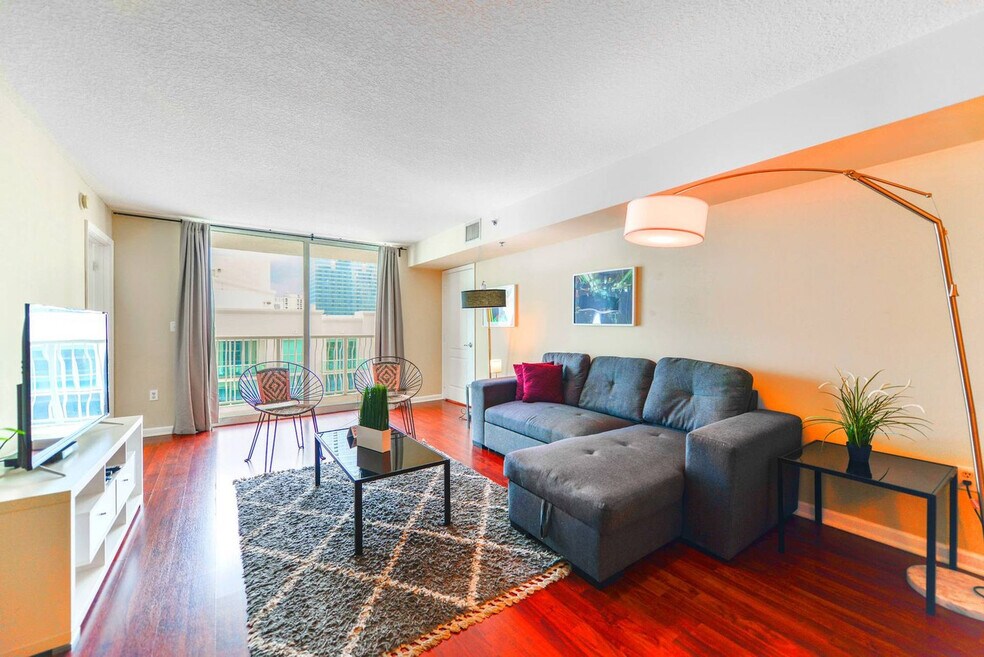 1 SE 12th St unit FL27-ID1022218P, Miami, FL 33131 - photo 1