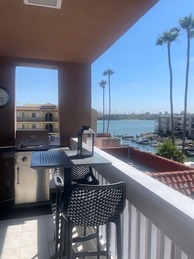 4705 Marina Dr, Carlsbad, CA 92008 - photo 3