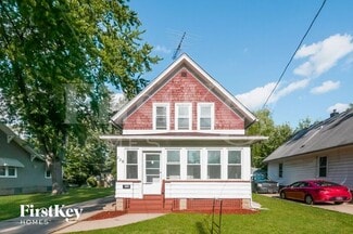728 Watson St, Aurora, IL 60505