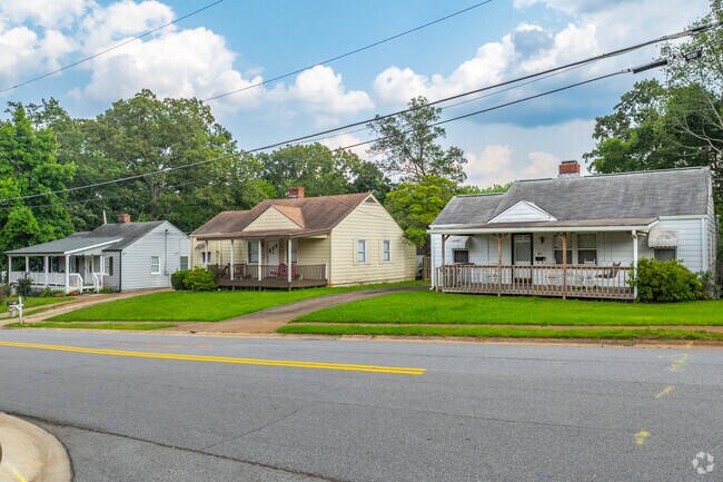 Modest mid-century ranch homes reflect Dixie's long standing residential character.