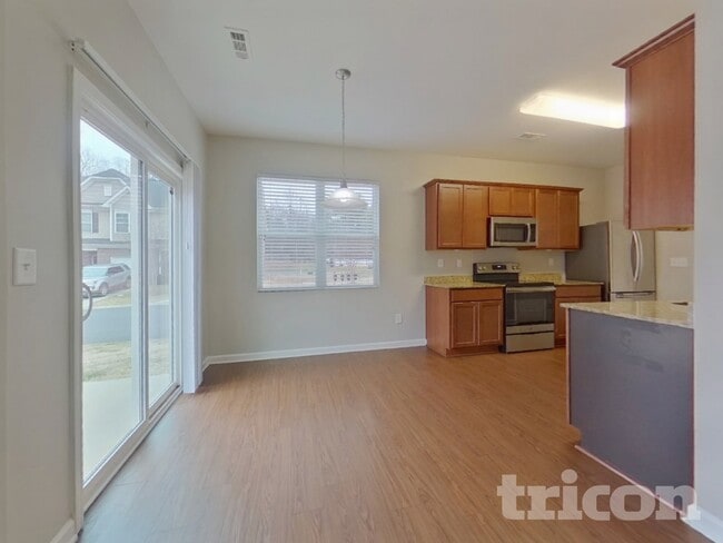 2062 Aragon Ln, Gastonia, NC 28056 - photo 3