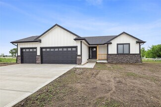 632 34th SE, Altoona, IA 50009