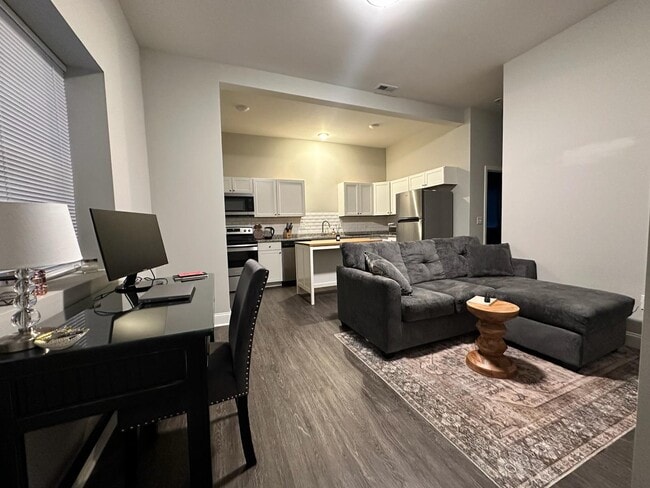 4155 Graceland Ave unit Main House, Indianapolis, IN 46208 - photo 2