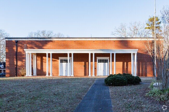 Kingswood School serves the West Highlands and neighboring communities.