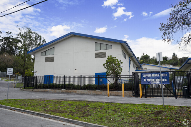 Clifford School has an amazing gymnasium in San Mateo.
