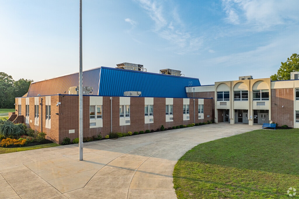 Buena Regional High School has received a B- rating from Niche.