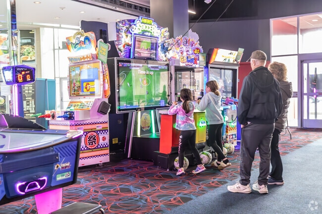 North Shore near Bayville features entertainment venues and events.