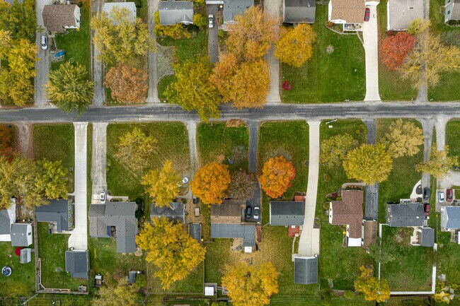 Statewood Park offers larger lots than surrounding neighborhoods.