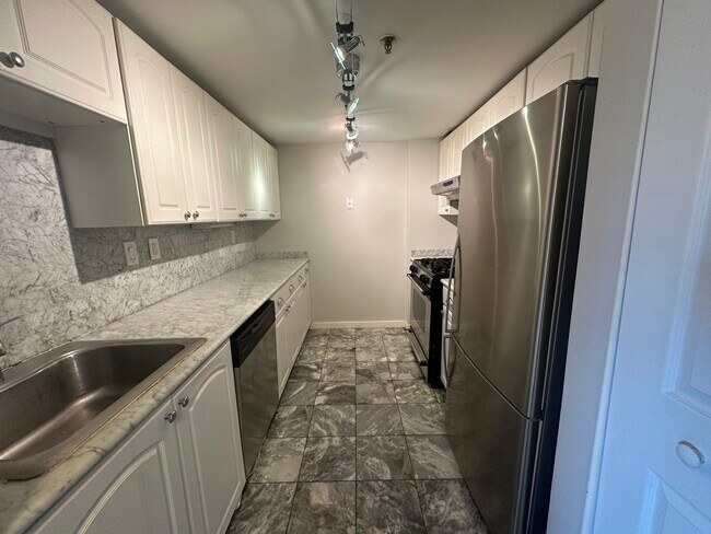 15 North Beacon unit 420, Boston, MA 02134 - photo 3