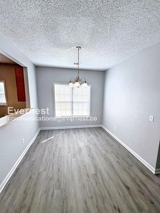 8622 Thomas Rd, Riverdale, GA 30274 - photo 6