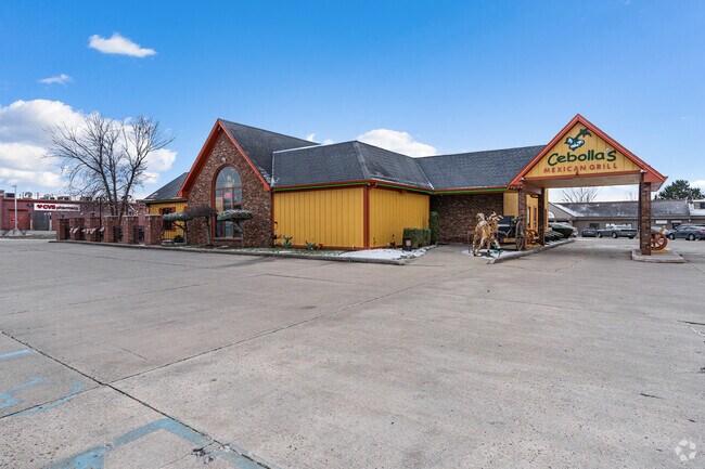 Residents looking to enjoy some tacos rave about Cebolla's Mexican Grill.