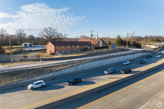 Apprende Private School has easy access to Hwy 141.