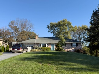 325 Fairview Dr, Lititz, PA 17543
