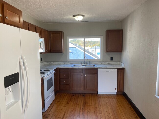 4814 Tennessee St unit B, South Charleston, WV 25309 - photo 7