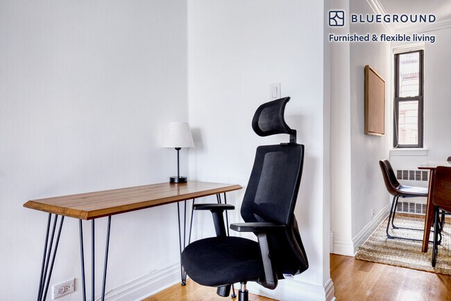 108 W 15th St unit FL5-ID205, New York, NY 10011 - photo 4